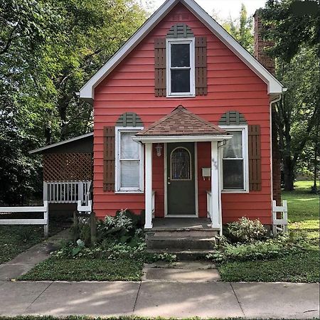 Downtown 2 Bedroom Cottage, Sleeps 6, Walking Distance To Honeywell, Downtown Restaurants, Shopping Wabash Eksteriør billede