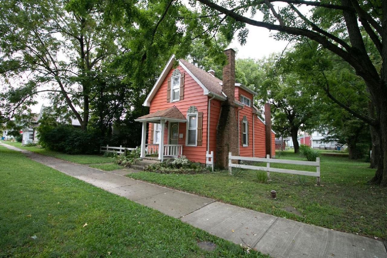 Downtown 2 Bedroom Cottage, Sleeps 6, Walking Distance To Honeywell, Downtown Restaurants, Shopping Wabash Eksteriør billede