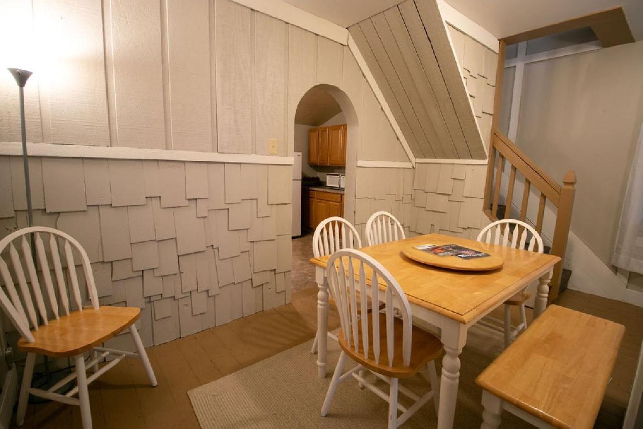 Downtown 2 Bedroom Cottage, Sleeps 6, Walking Distance To Honeywell, Downtown Restaurants, Shopping Wabash Eksteriør billede