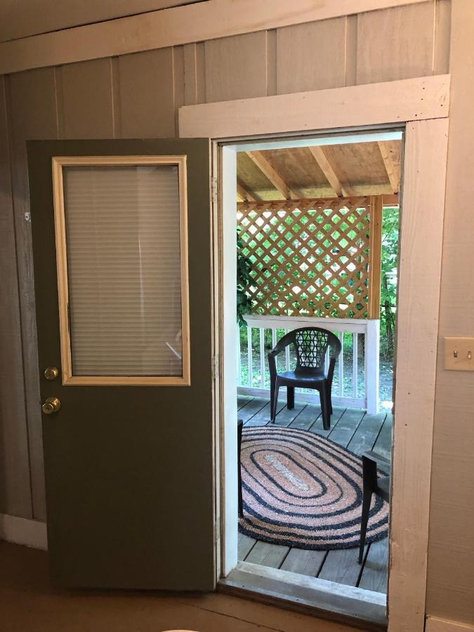 Downtown 2 Bedroom Cottage, Sleeps 6, Walking Distance To Honeywell, Downtown Restaurants, Shopping Wabash Eksteriør billede