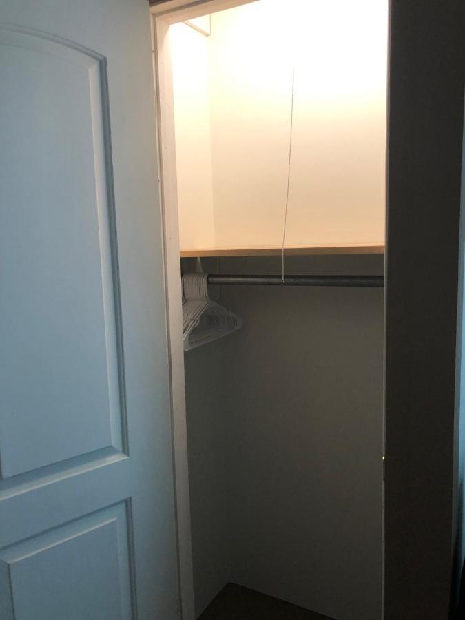 Downtown 2 Bedroom Cottage, Sleeps 6, Walking Distance To Honeywell, Downtown Restaurants, Shopping Wabash Eksteriør billede